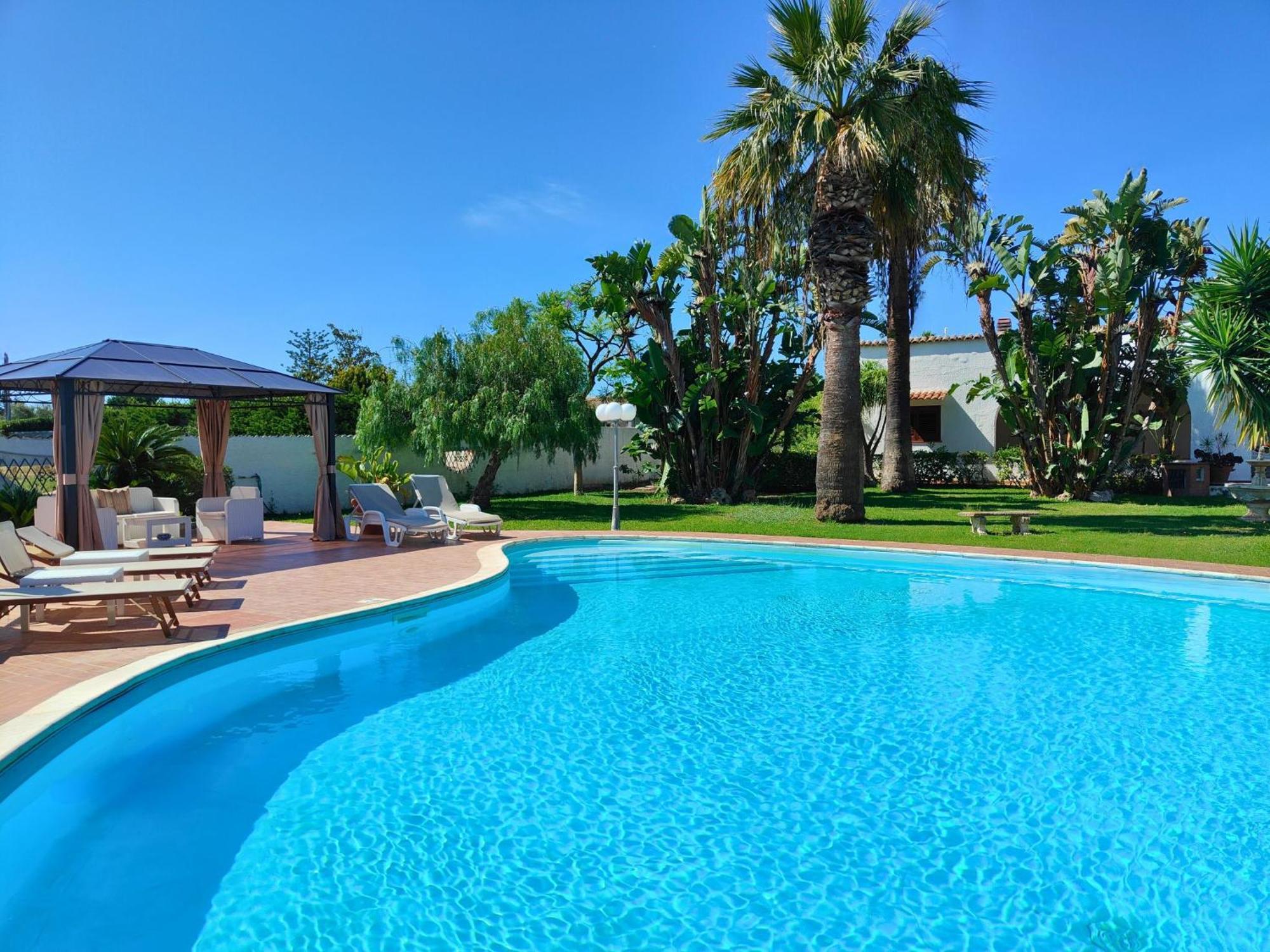 Villa Alfonsa, Fontane Bianche, Siracusa, Private Pool, 10Min From The Beach Exterior photo