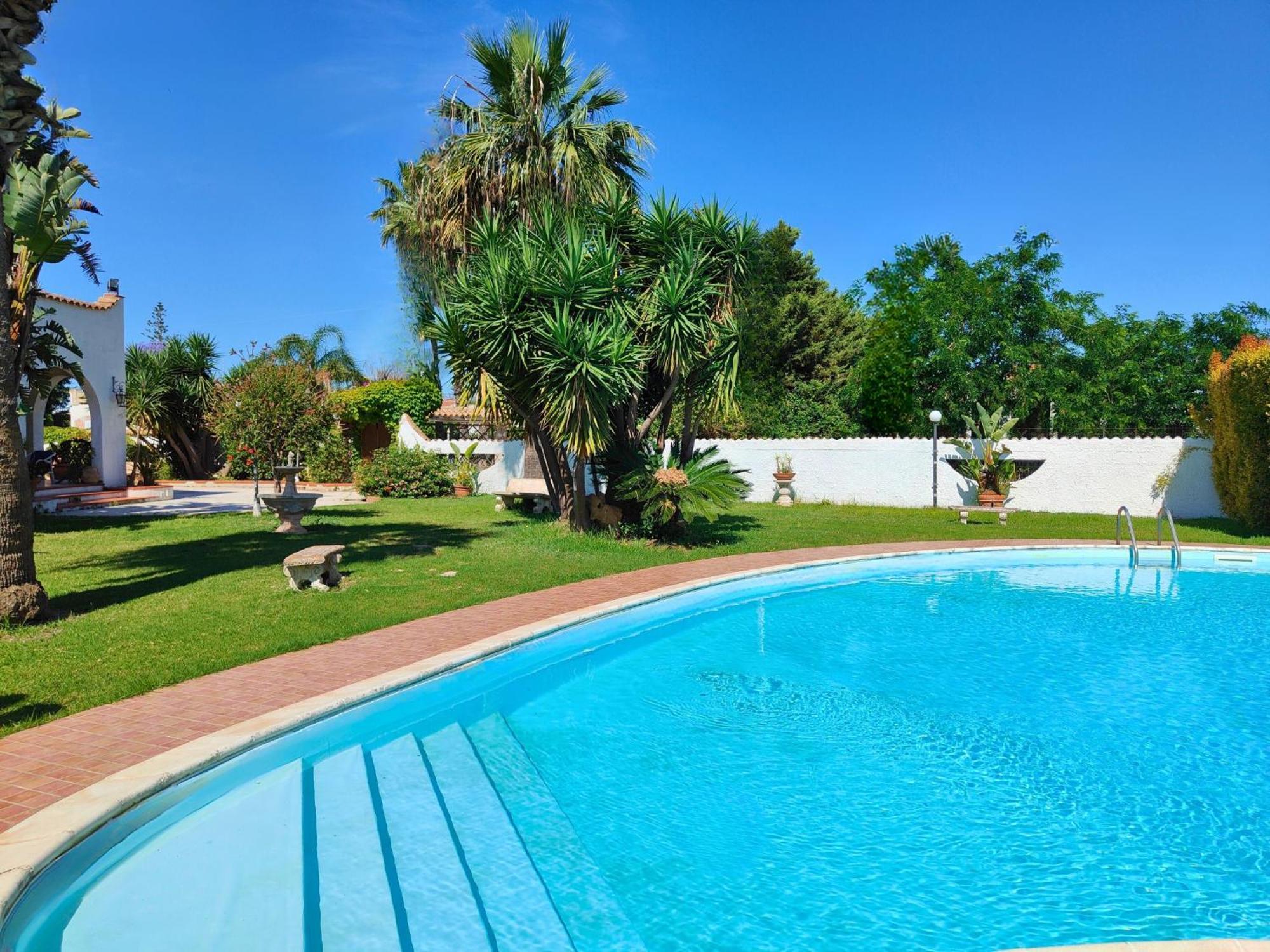Villa Alfonsa, Fontane Bianche, Siracusa, Private Pool, 10Min From The Beach Exterior photo