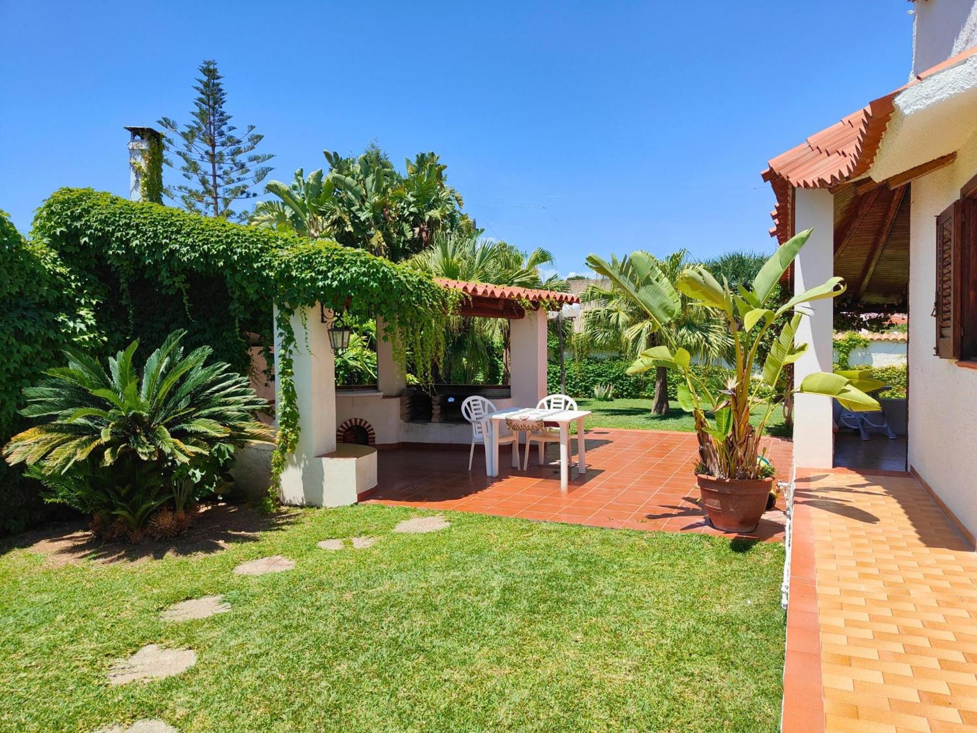Villa Alfonsa, Fontane Bianche, Siracusa, Private Pool, 10Min From The Beach Exterior photo