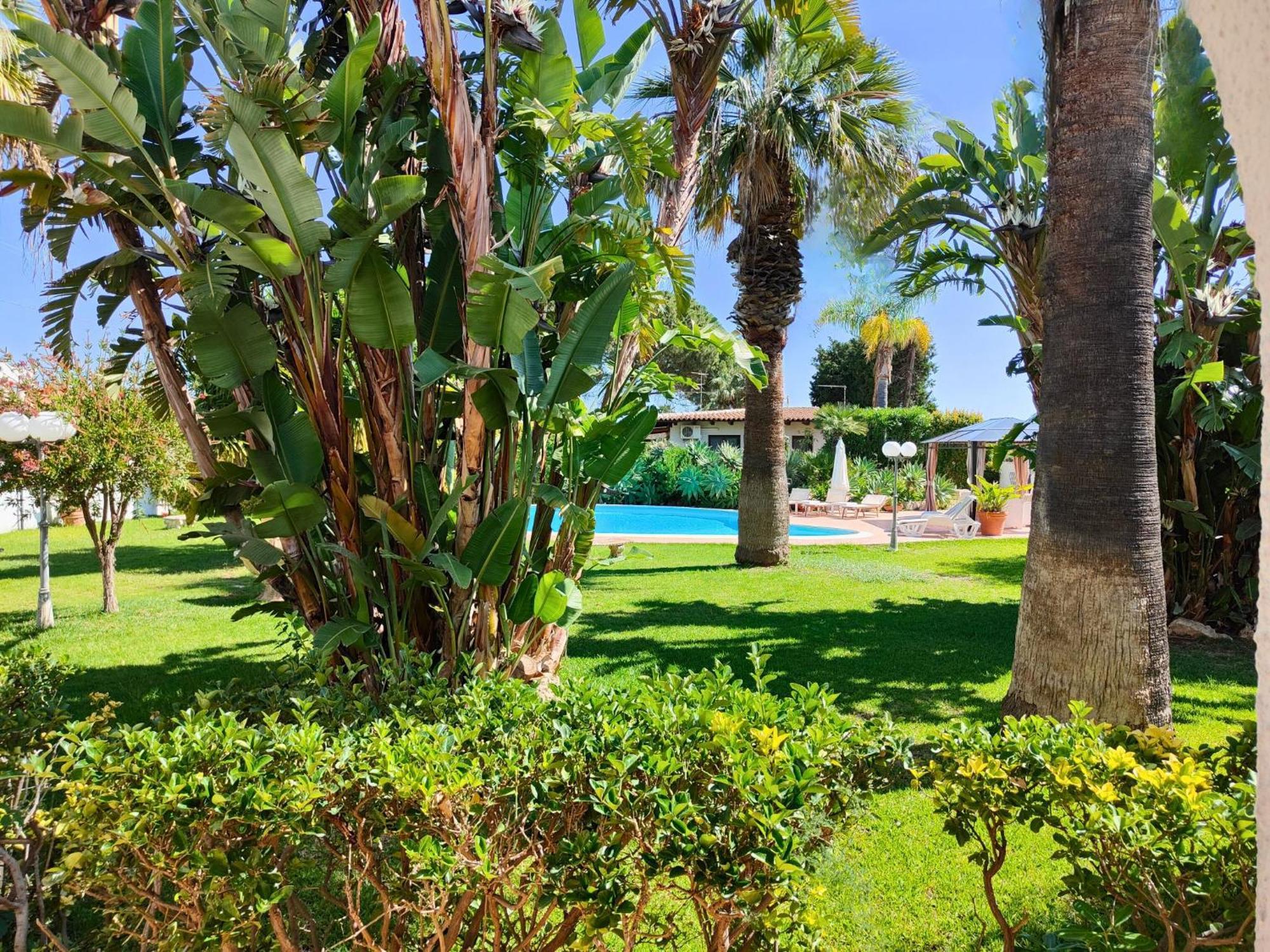 Villa Alfonsa, Fontane Bianche, Siracusa, Private Pool, 10Min From The Beach Exterior photo